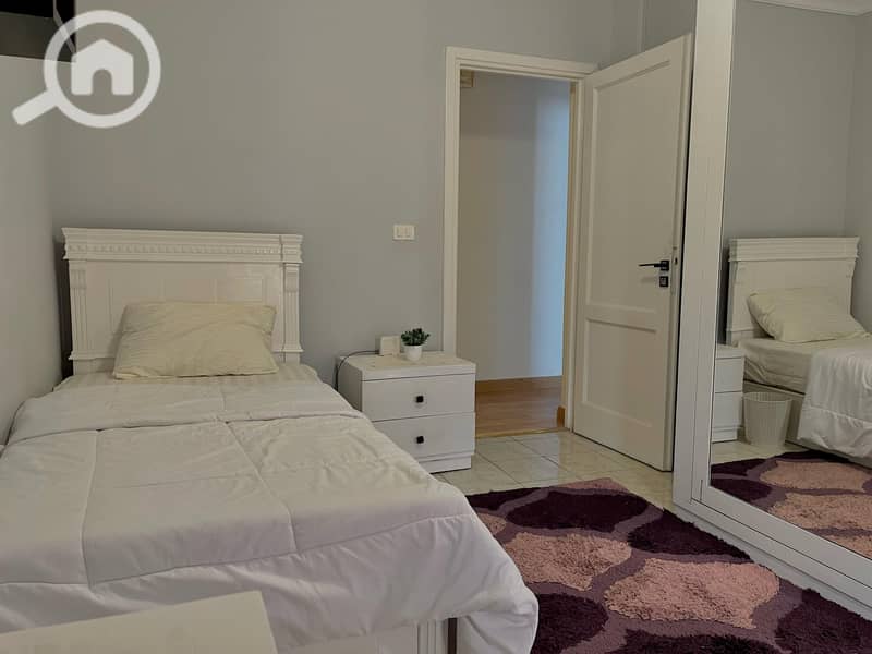 4 f94228c6-d8a4-44f3-8a48-11054b61cf23. jpeg