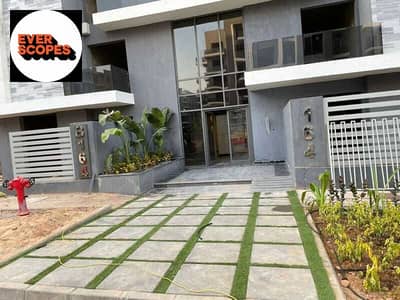 3 Bedroom Duplex for Sale in Hadayek October, Giza - 2021-10-15. jpg