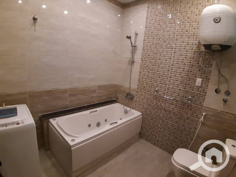 11 2c8de41e-f69f-438a-9b61-8a6245c6f9a2. jpg