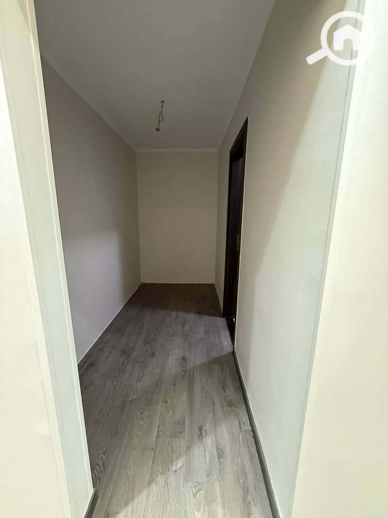 7 0432c184-df1f-4849-8c4f-d364cd46eed6. jpg