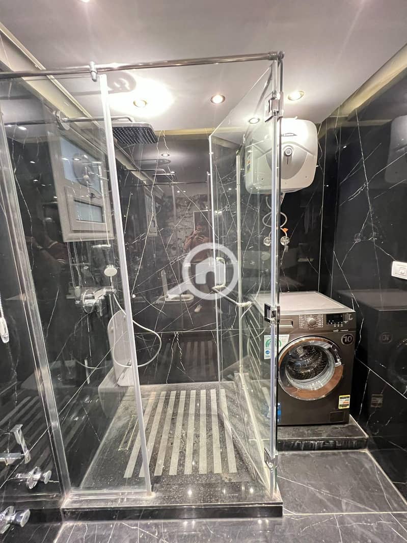 9 d4a7b2e5-50b1-4b06-b83b-7ebad1149217. jpg