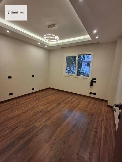 7 7c887741-2c87-4c56-94b8-b843d549f4c8. jfif. jpg