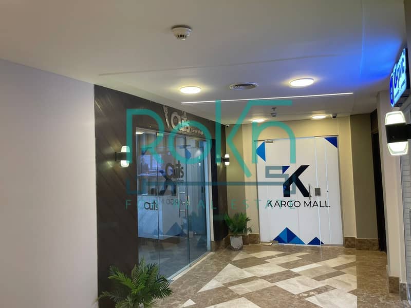 9 c8b8a6df-1e2a-40bd-8f25-6e855fe48f1c. jpg