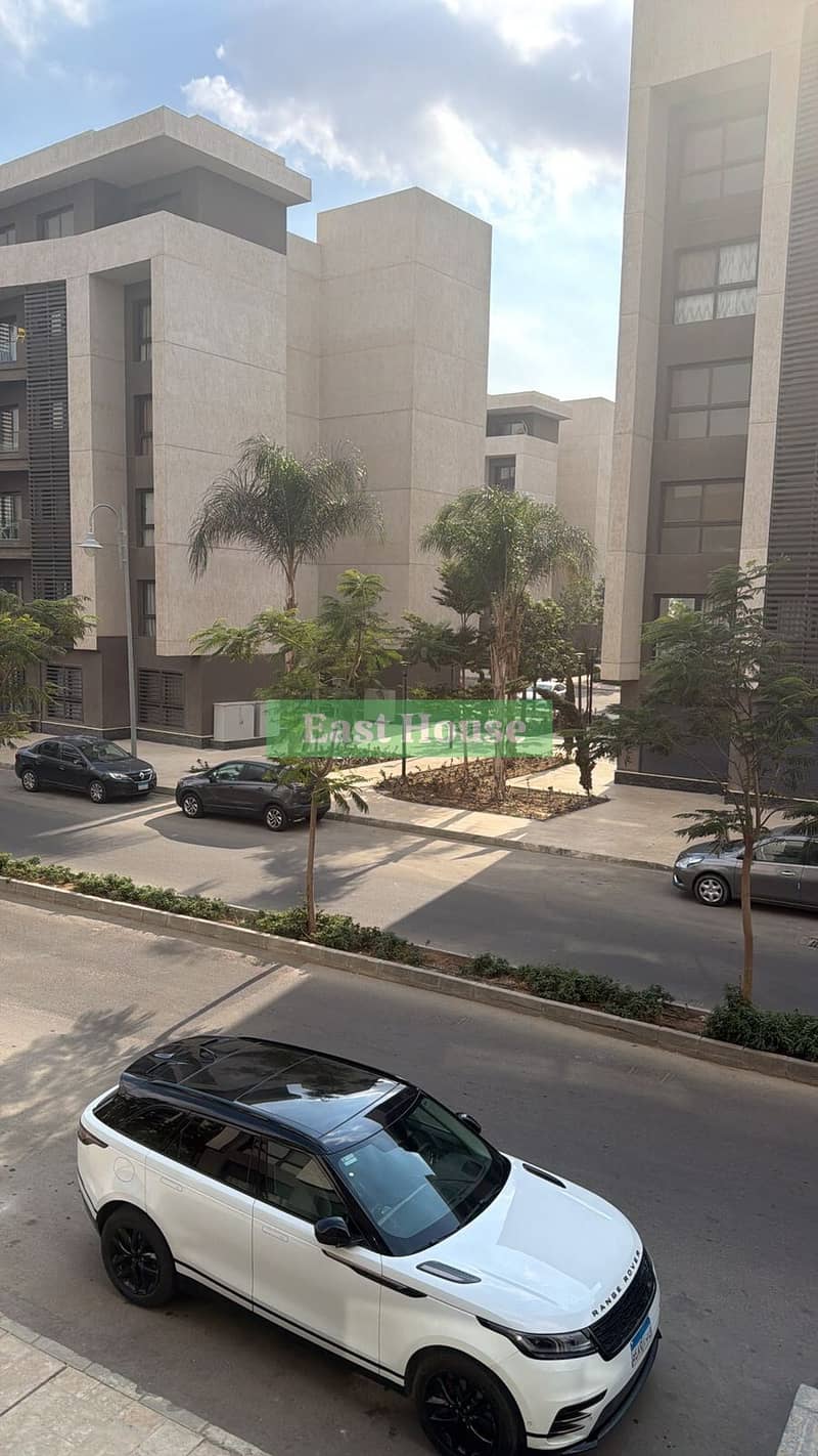 2 cf927978-5713-4a73-b250-537c1c71027f. jpg