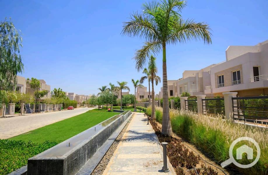 3 8e4edda0-df70-41ec-ba32-959d42ef85c5. jpg