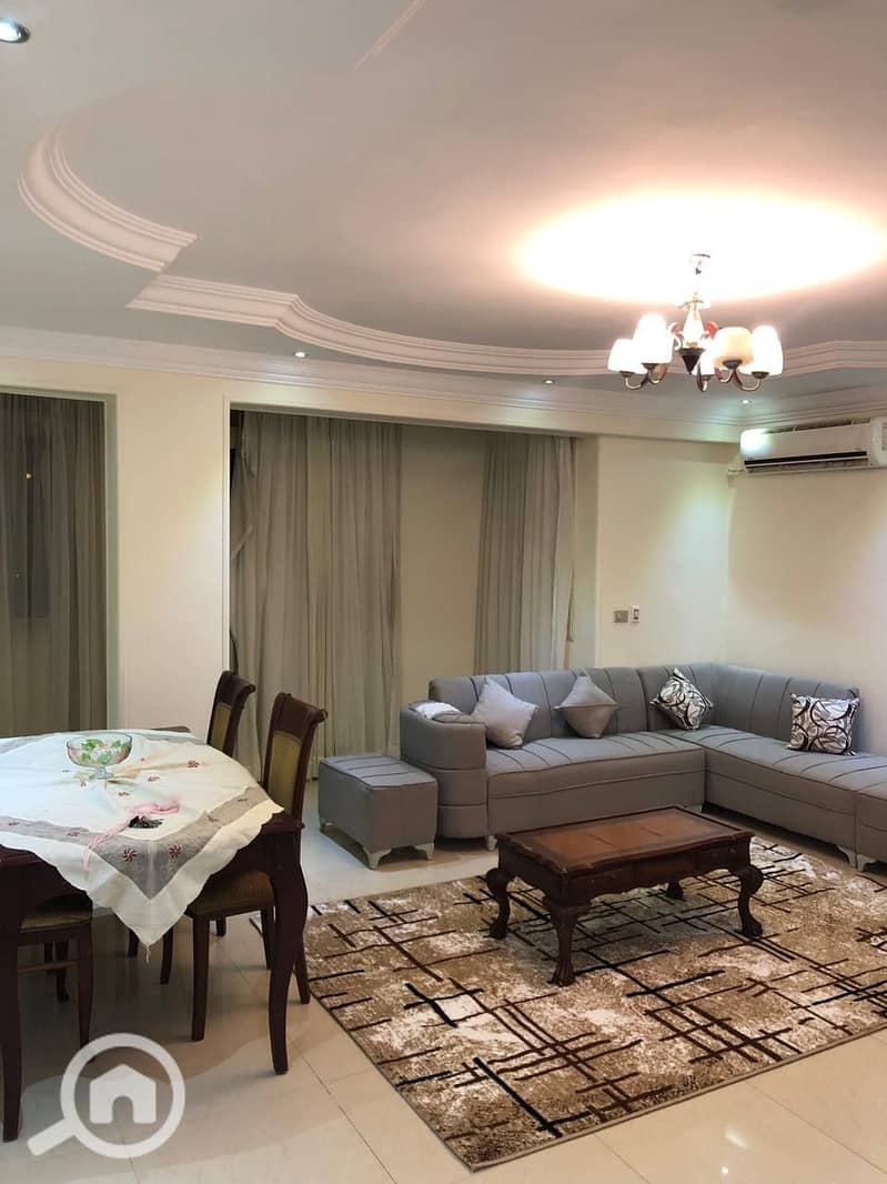 10 e786c9bf-c7f2-4909-870b-072dde407bd7. jpeg