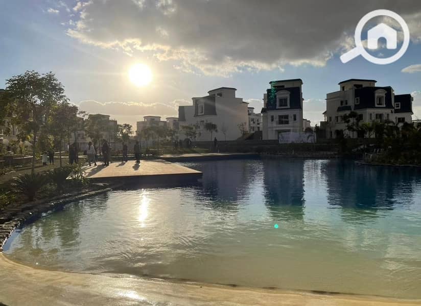 10 461315010_8386880964704949_4414343256616179417_n. jpg