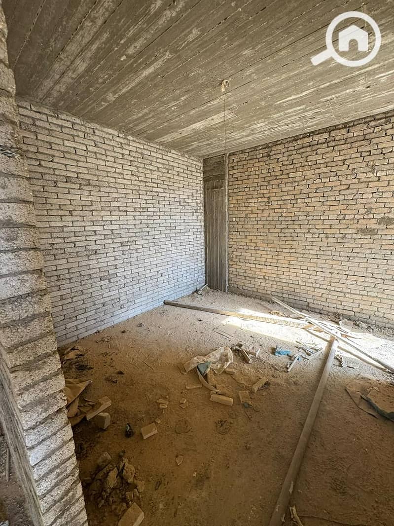 5 63866f8d-303c-4e46-a8aa-2a2a021d952b. jpg