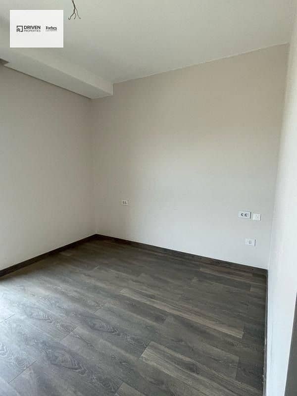 5 WhatsApp Image 2025-12-22 at 1.58. 22 PM (8). jpeg