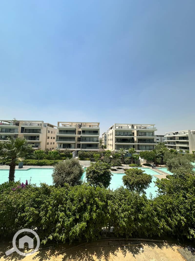 3 ab13564c-0acb-4e57-80db-356ad0b88642. jpg