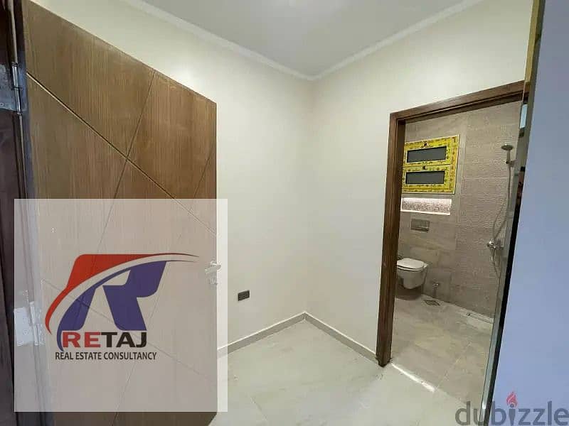 7 dcdb9ad4-ff6c-4447-bfd1-45ca5d46041a. jpg