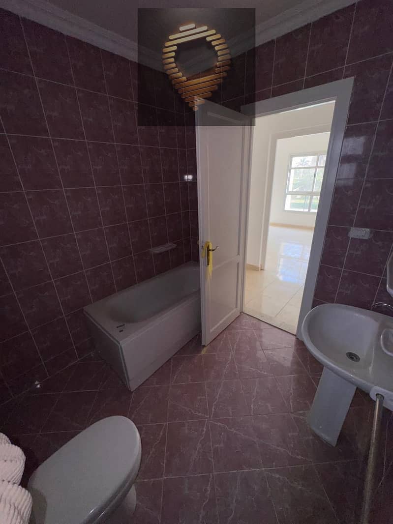 7 WhatsApp Image 2026-01-08 at 5.07. . jpeg