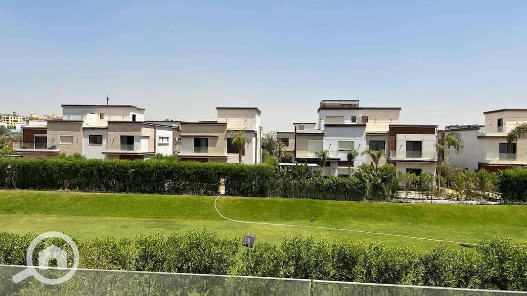 9 d076f231-0ca2-429a-98be-fe52886c6aa7. jpg