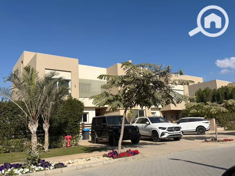 15 b5048d3d-e92b-4b95-85e4-94cd8fdaf87f. jpeg