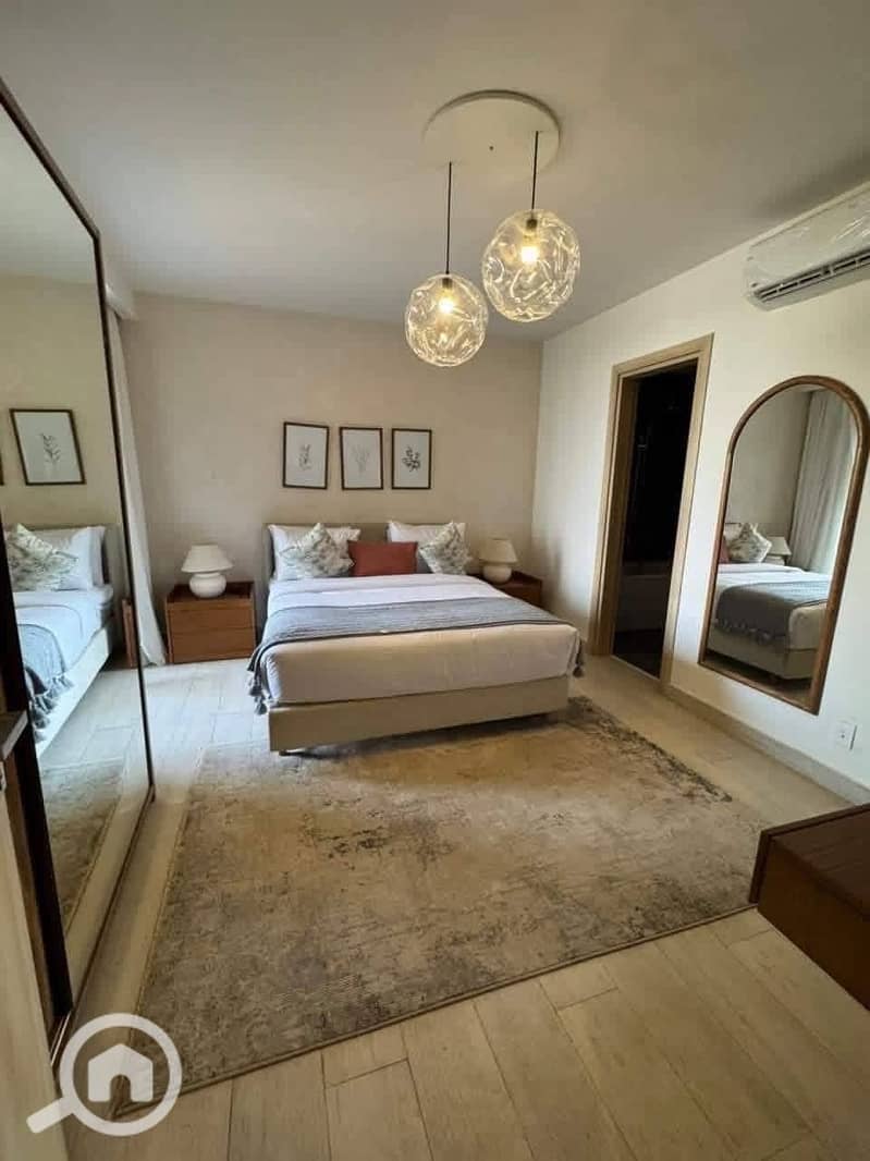 8 593775835_122277729968036081_6474086416113201349_n. jpg