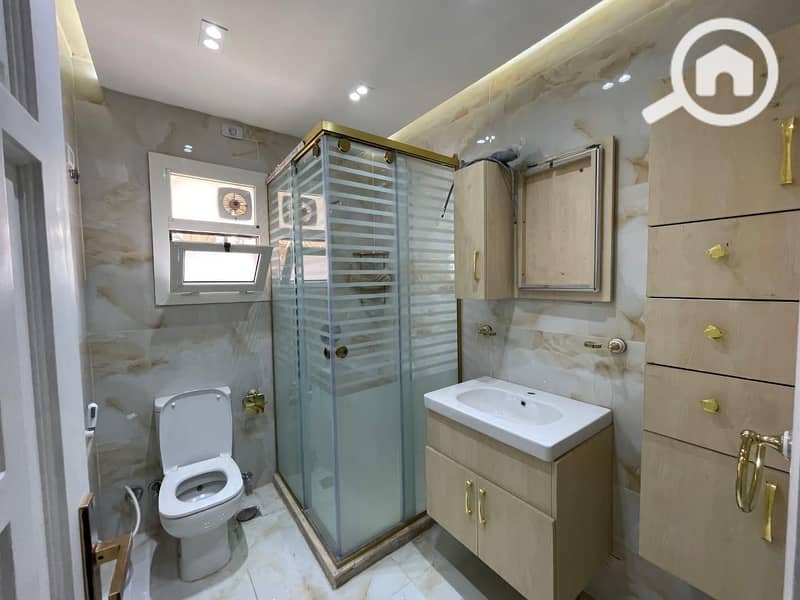 9 6b7faa72-d95c-4b50-a6d0-88f21a43378d. jpeg