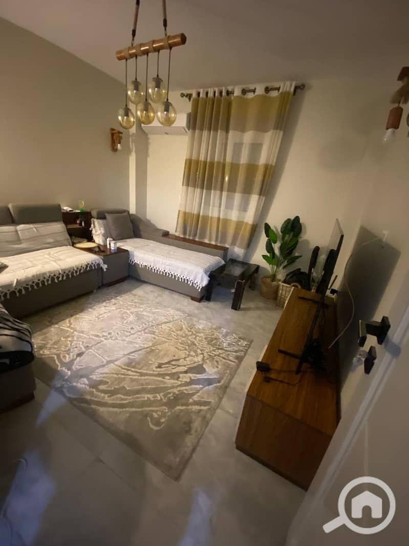 2 f5ed1b0f-9e9b-4da0-93e9-aa76c1bfd4ff. jpeg