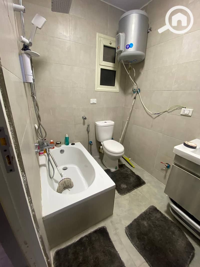 4 82facd85-3caf-4fa8-951f-5a57ac92600f. jpeg