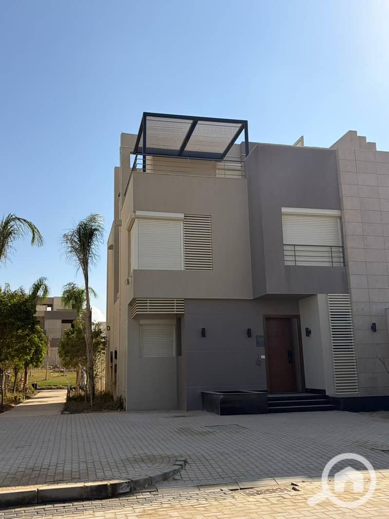 7 bf4307a7-b5df-41e7-bea1-050bdf00d529. jpeg