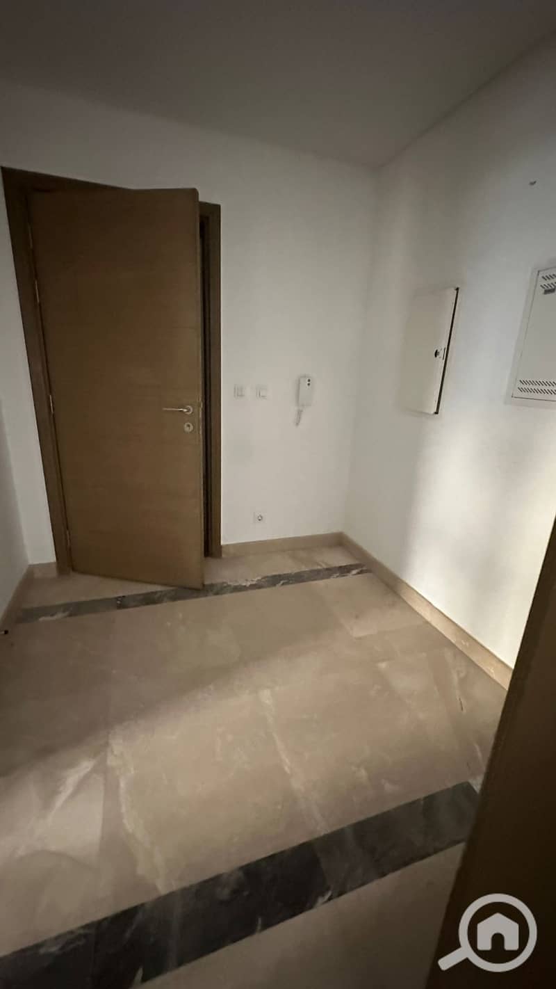 3 7c526ace-3ad2-40a8-8bc7-b8ded9559154. jpg