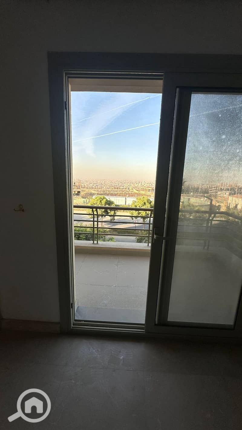 6 82d413a4-5366-464b-bff1-591ab9d3f8f9. jpg