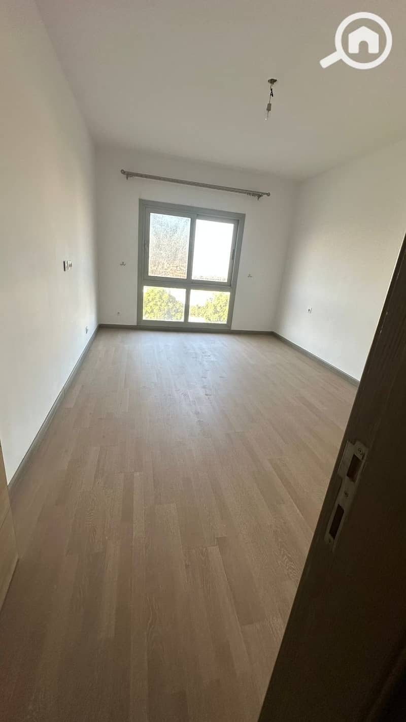 9 05049d7f-11b3-4bce-b473-97825cf10a1f. jpg