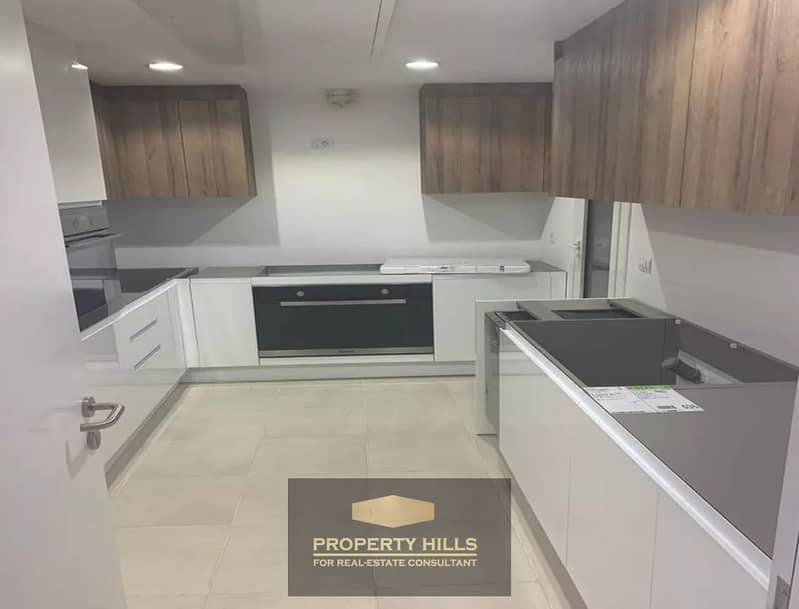 12 3583008-16e10o_11_11zon. jpeg