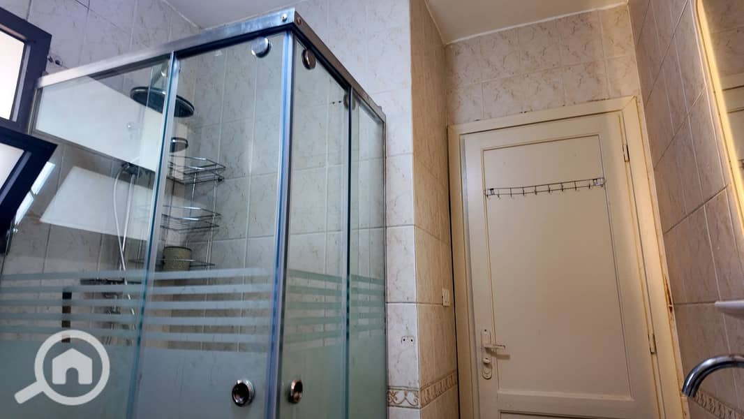 4 1f9d4da0-24ad-4830-94d9-932a43120676. jpeg