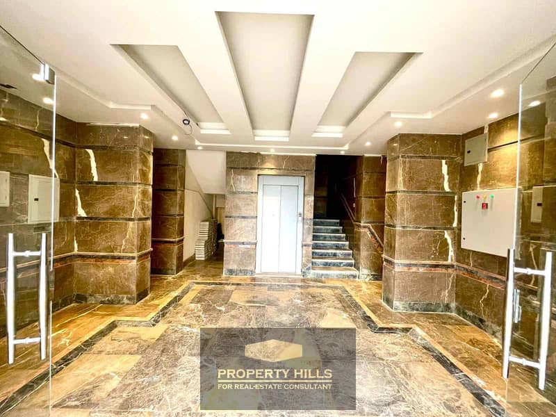 10 2aa1d445-5fd1-4fc7-bc7f-dd7b7b0af717. jpg