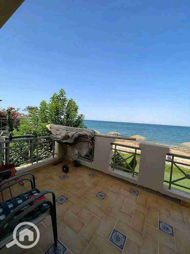 1000112895. jpg 1000112895. jpg