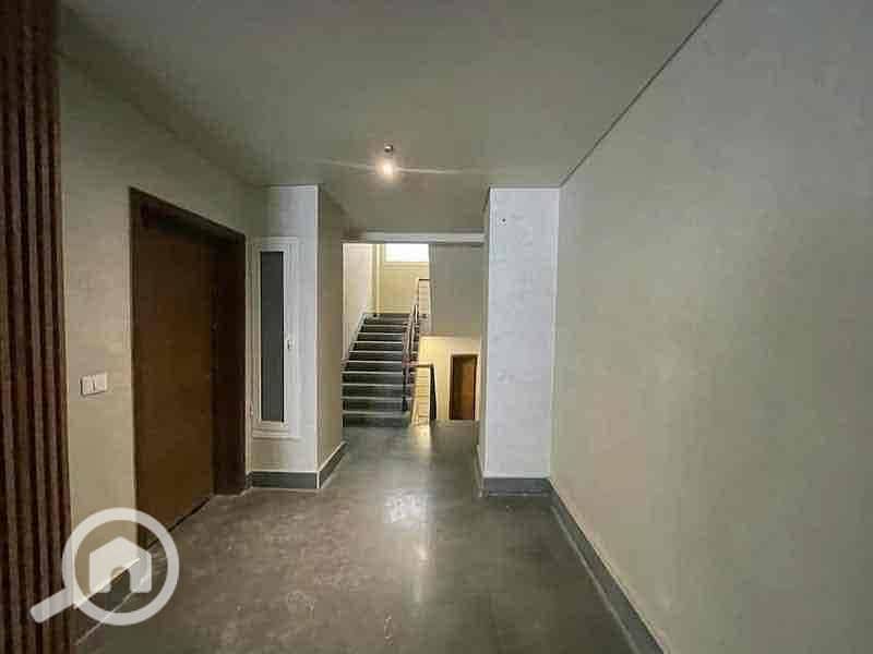 4 f077c892-0ece-4528-9c01-1c94bb826409. jpg