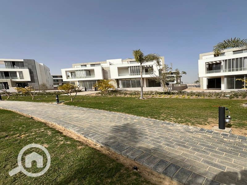 25 WhatsApp Image 2024-08-26 at 12.44. 51_efb1e89c - Copy (2). jpg