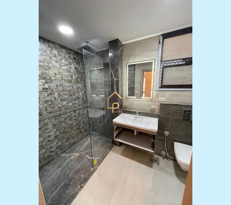 4 WhatsApp Image 2026-01-22 at 12.44. 13 PM (1). jpg