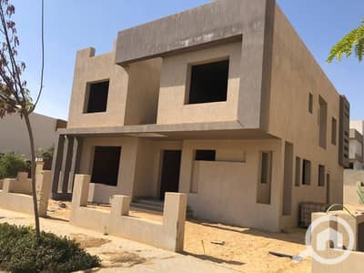 6 Bedroom Villa for Sale in 6th of October, Giza - 6357a66e-2a78-4d11-9d29-238d977d0c0a. jpg