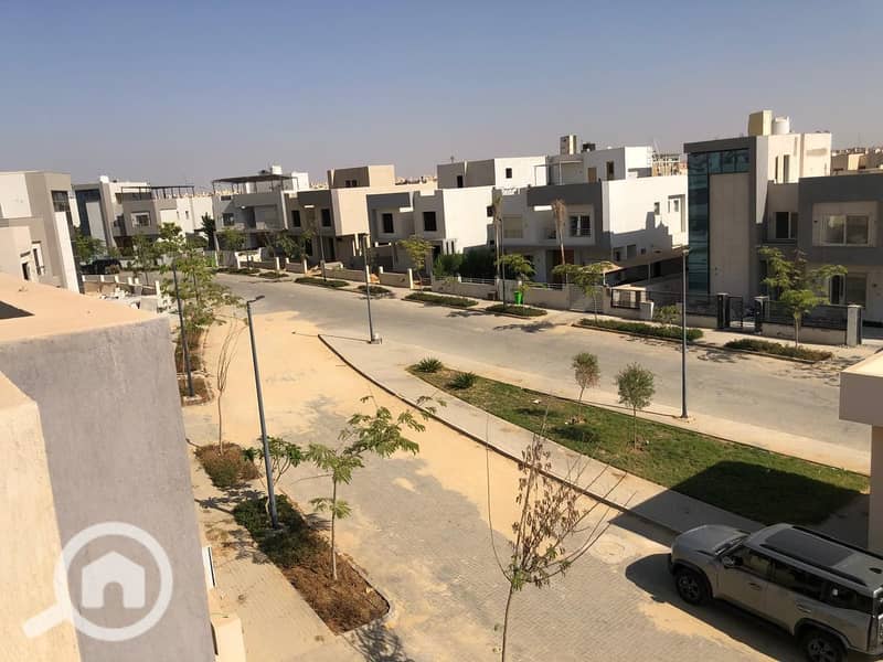 3 e7b1f383-595d-4379-8f13-6f4314da9a7d. jpg