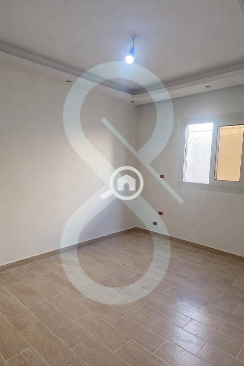 3 Smouha 8625 2. jpg