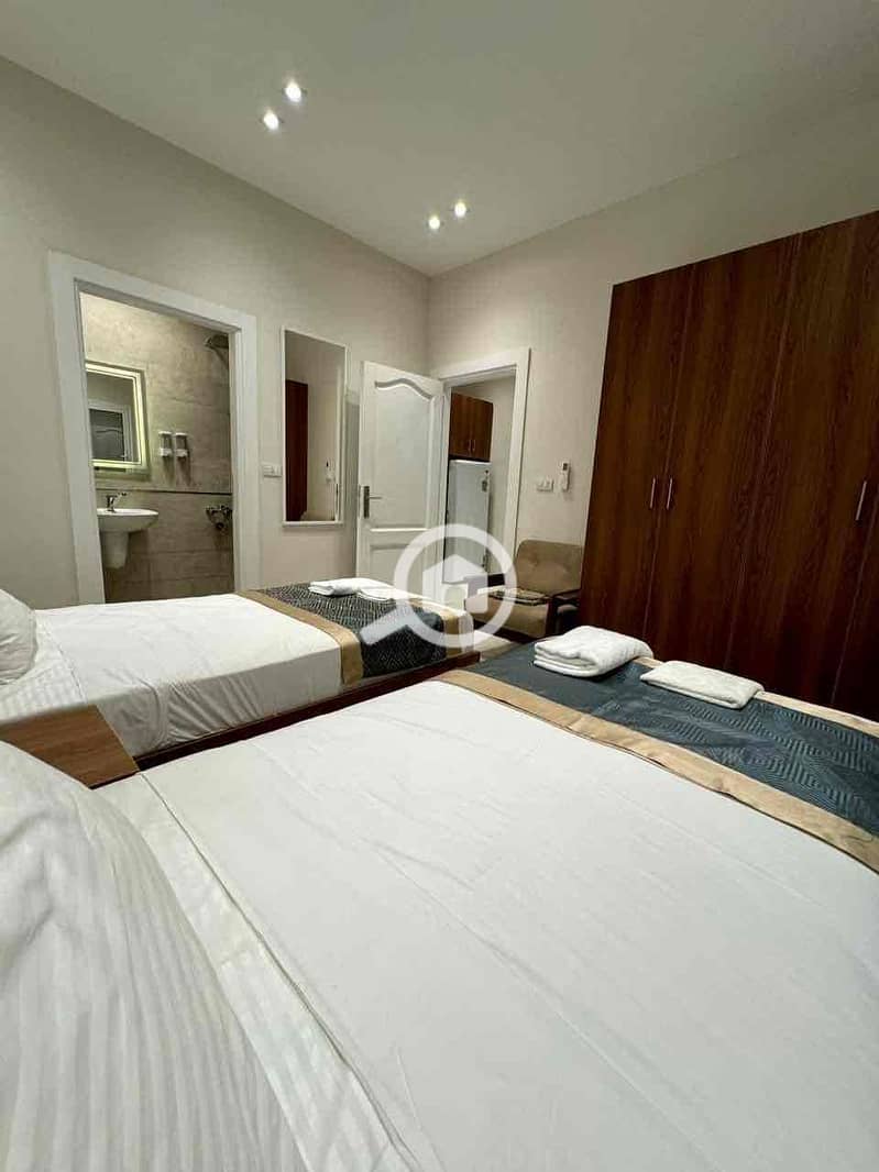 7 a46a8472-1e81-4227-9542-a2cc09629a02. jpg