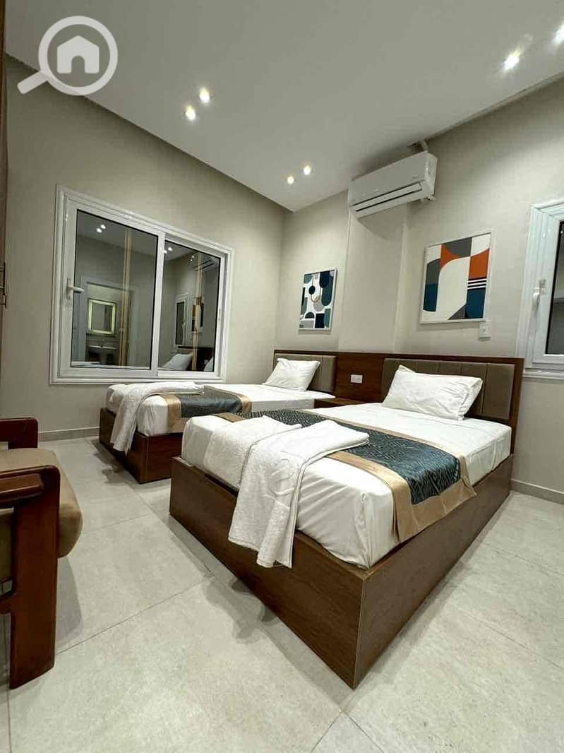 9 7cb7062f-6560-4d7a-9832-bea89d9ffbc8. jpg