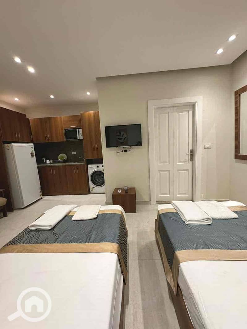 10 3149b93f-32f4-4675-bd17-fdf6262b8b1a. jpg