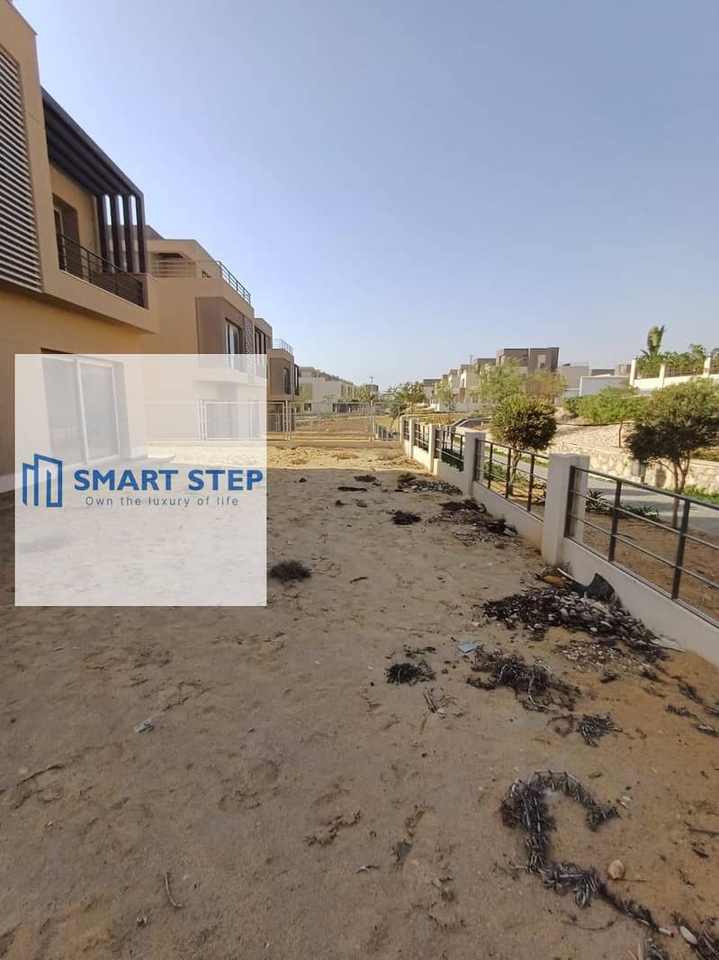 10 0467E66E-0C36-4657-A7CA-DAC61EDD7AA0. jpg