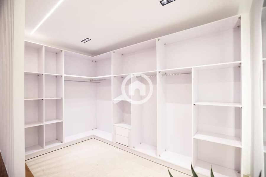 15 ba298bcd-add8-400f-9c89-aed6c65f131d. jpg