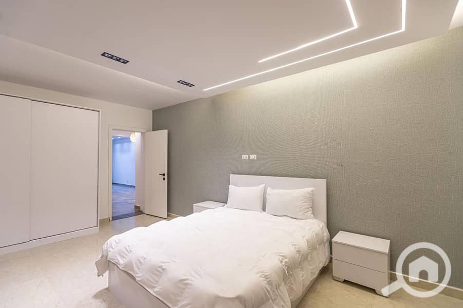 18 c999a8f6-ff4a-41a8-b409-743c2711d9a0. jpg