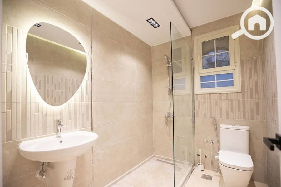 20 e6293ea7-1378-41cd-a9bd-8c4ca25a5611. jpg