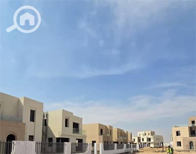 تاون هاوس 4 غرف نوم للبيع في الشيخ زايد، الجيزة - IMG-20250220-WA0466. jpg