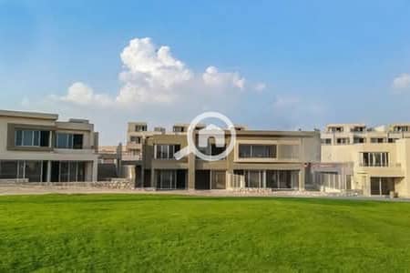 6 Bedroom Twin House for Sale in 6th of October, Giza - FB_IMG_1744108340542_900x600. jpg