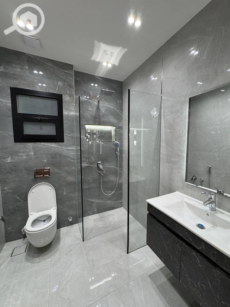 11 9e9163fa-1c23-4010-8f1d-77f15f45dcd6. jpeg