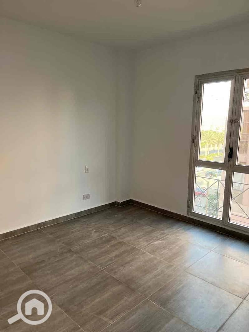 7 aa932637-2196-48f0-95bd-46f57fdafe89. jpg