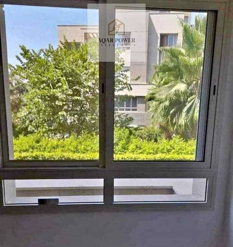 7 0dd4cfc0-abb9-4c8c-a7c0-5de651a4f2b9. jpeg