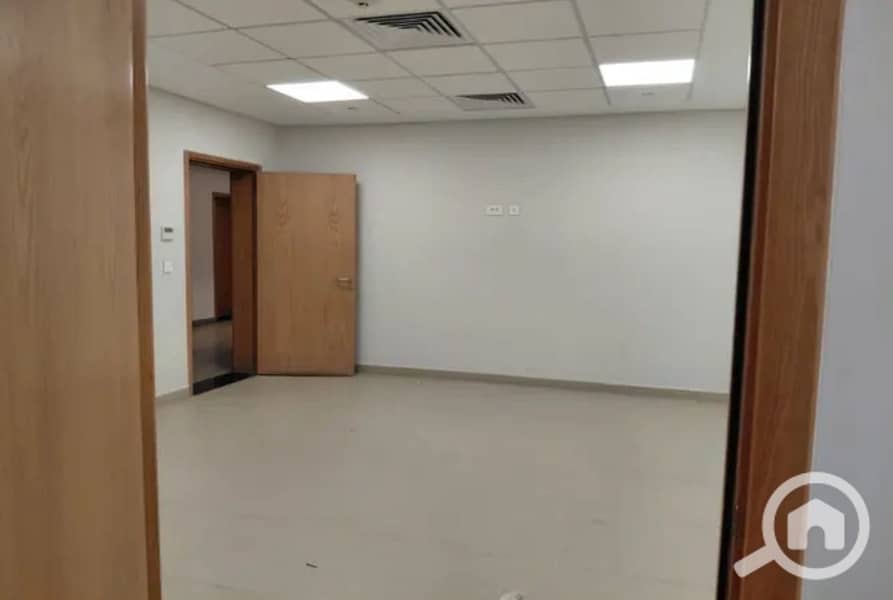 3 fc1a1b5b-989e-4d40-abbc-6fe78c8a71f4. jpeg