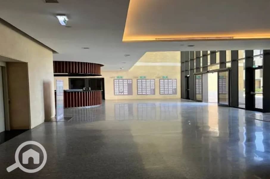 12 d9447935-9987-4a33-9d64-fdb94e2f3f20. jpeg